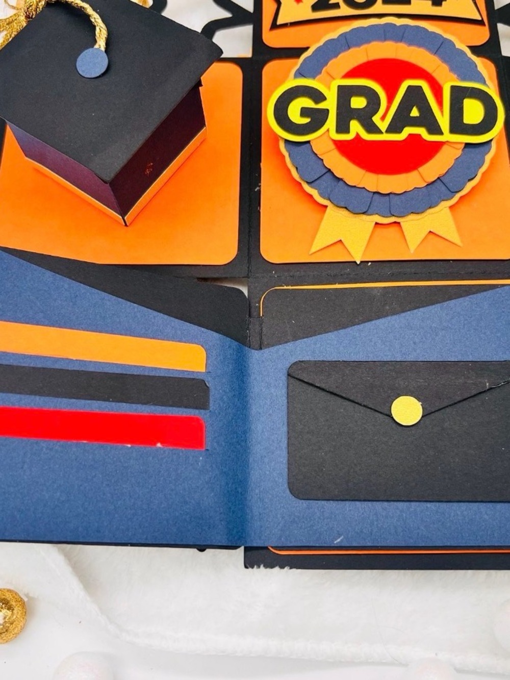 Graduation Exploiding/ Pop-up Box - Picture 7 of 12